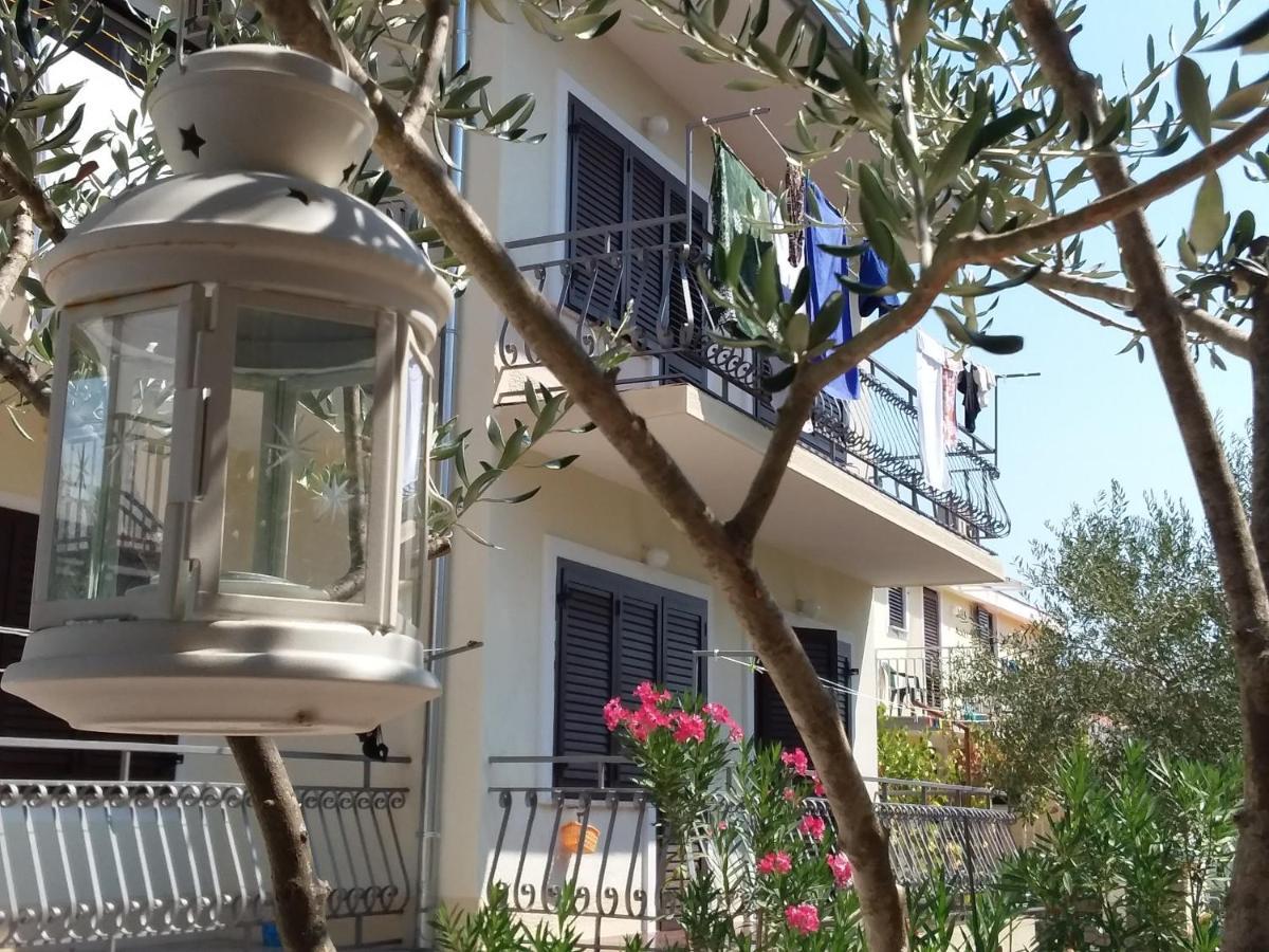 And Charming Apartment In Vantacici Malinska Buitenkant foto